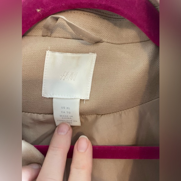 H&M Blazer Style Jacket With Pockets. Size XL. - Picture 6 of 7